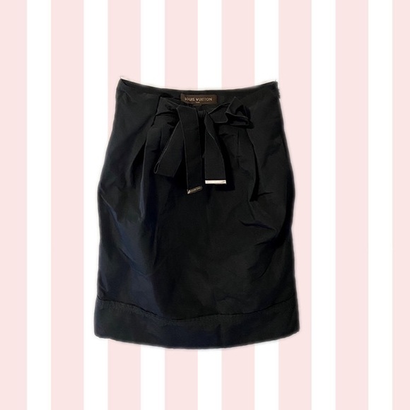 Black Louis Vuitton bow detail skirt - Picture 2 of 6